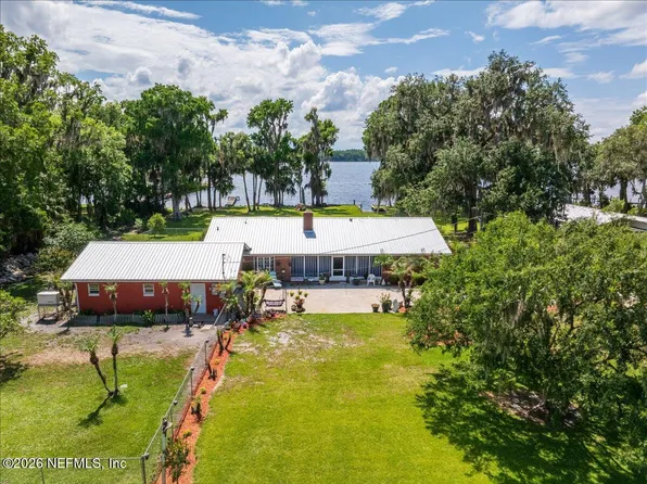 117 ST JOHNS FISHING LODGE Road, Crescent City, FL 32112