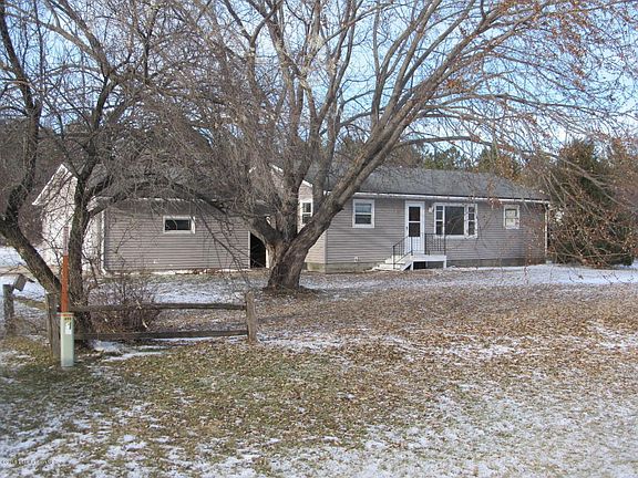 2nd image of 602 N Shore Dr