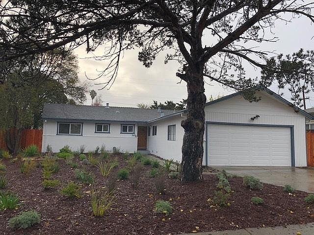 1st image of 340 Longview Dr