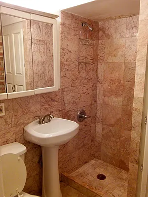 Rented by Sally Raia LLC | media 13