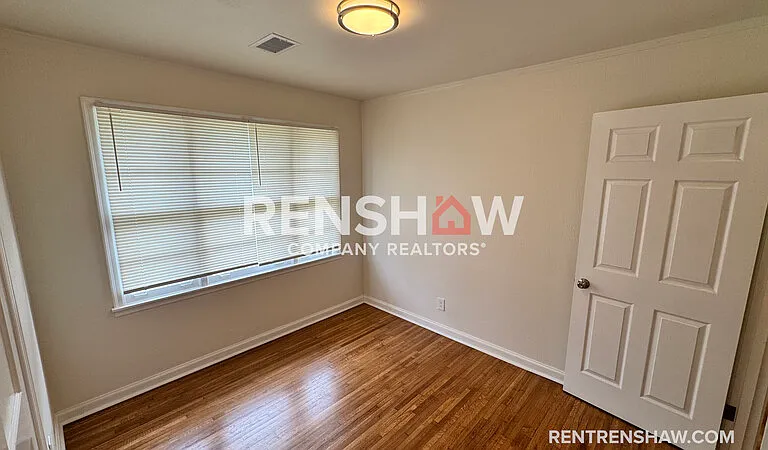 4550 Quince Rd — Photo 10