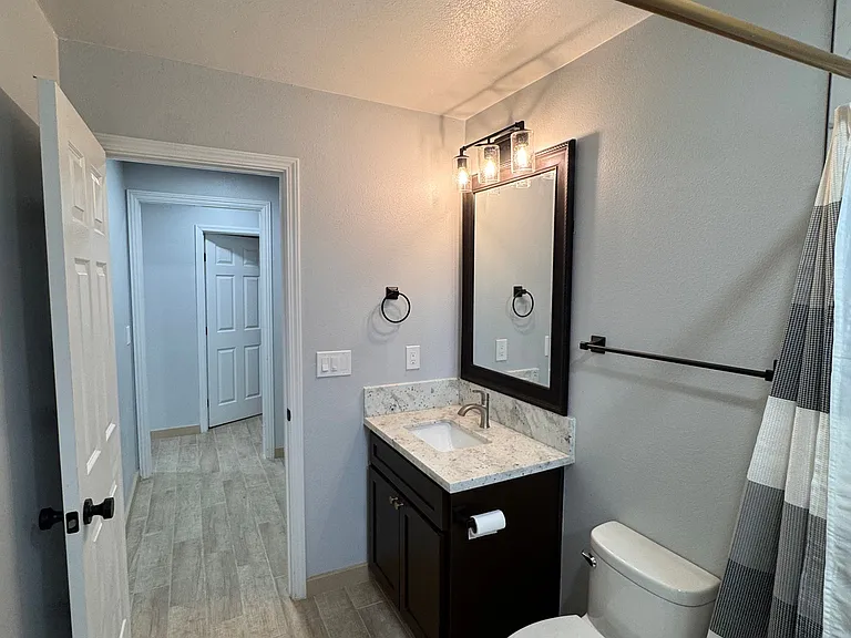3874 E Ashlan Ave — Photo 20
