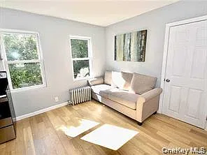 1 bed, 1.0 bath, 500 sqft, $2,400 — Photo 2