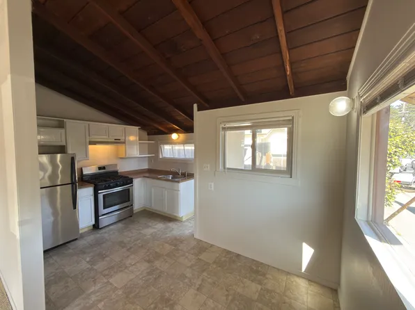 163 East St #C, Aptos, CA 95003