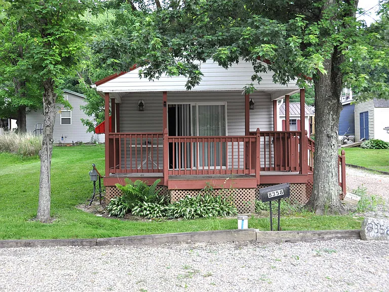 8358 Maple St SW — Photo 16