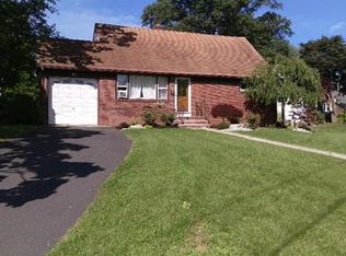 42 Montview Rd, Edison, NJ 08837
