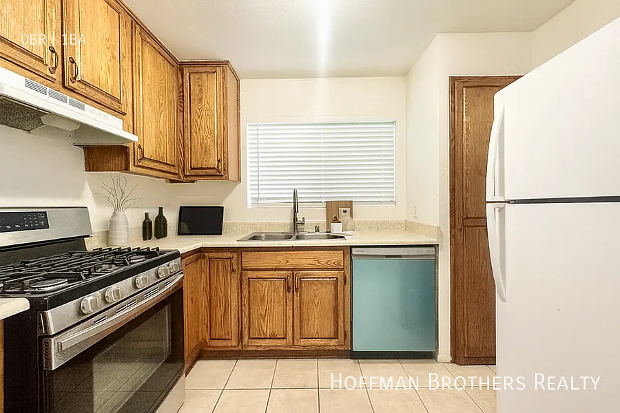 5709 Willowcrest Ave North Hollywood, CA 91601 — Photo 2