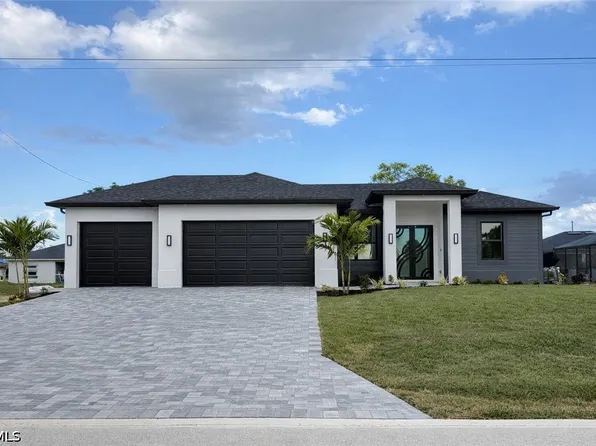 3113 NE Juanita Place Cpe, Coral, FL 33909