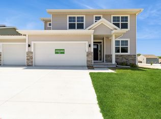 2536 E 50th Ct, Des Moines, IA 50317