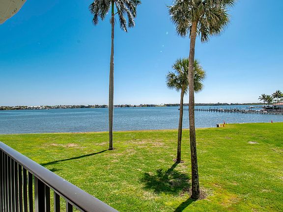 5th image of 8200 Lakeshore Drive #202