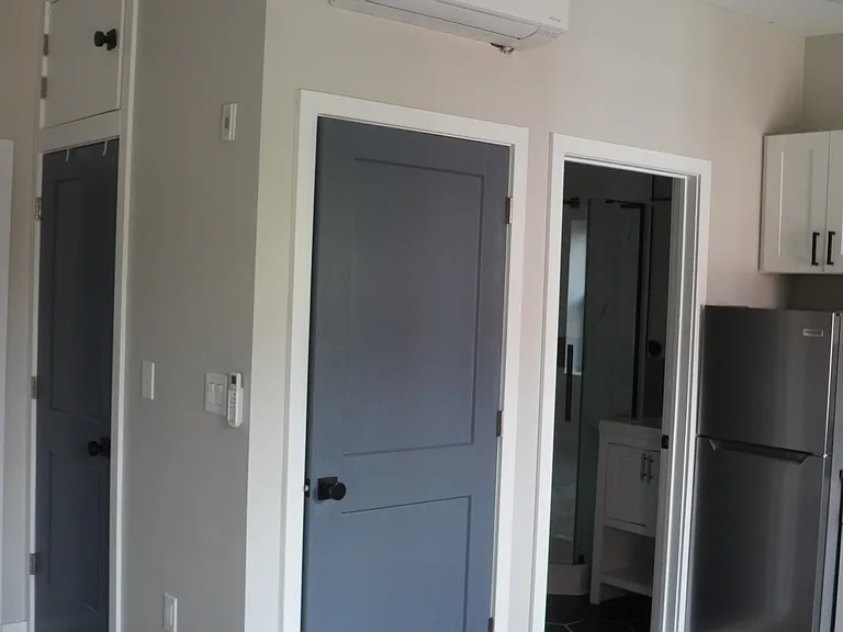 1764 Frankford Ave — Photo 7