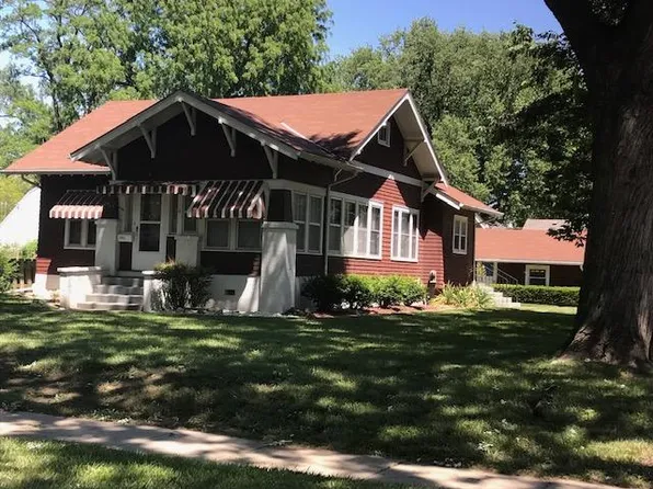 1911 Main St, Bellevue, NE 68005