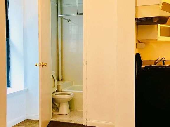 5th image of 335 E 94th St APT 2