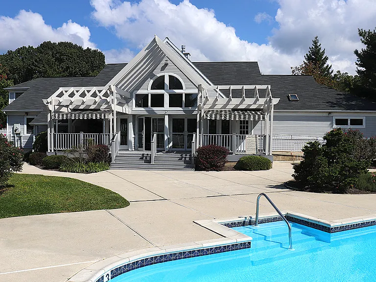 High Pointe Club — Photo 1