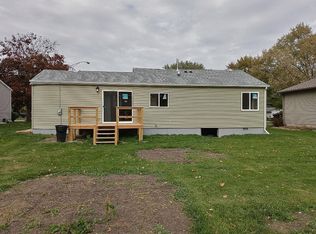 5221 Home Ave, McHenry, IL 60050