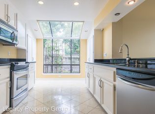 242 Flynn Ave, Mountain View, CA 94043