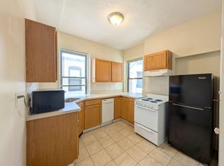 77 Hancock St APT 7, Cambridge, MA 02139