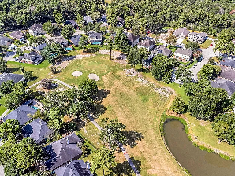 18219 Polo Meadow Dr — Photo 45