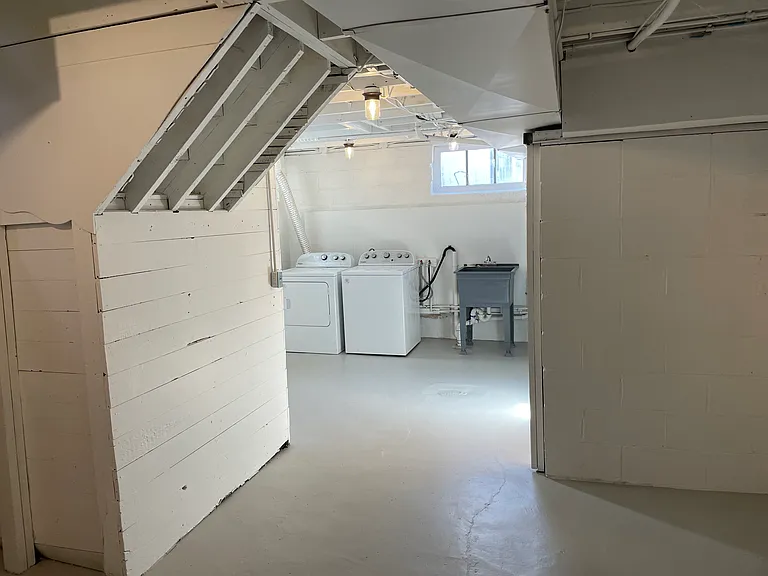 4052 N Central Ave — Photo 35