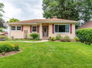 1028 Genesee St, Waukesha, WI 53186