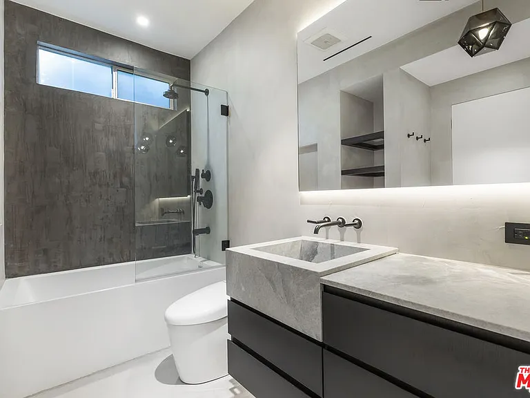 8960 Cynthia St #116 — Photo 20