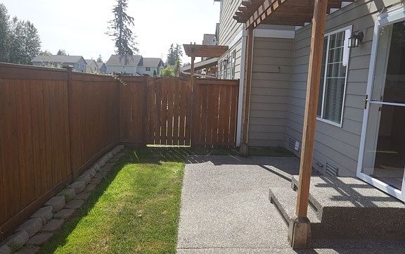 4th image of 119 91st Ave SE APT 8A