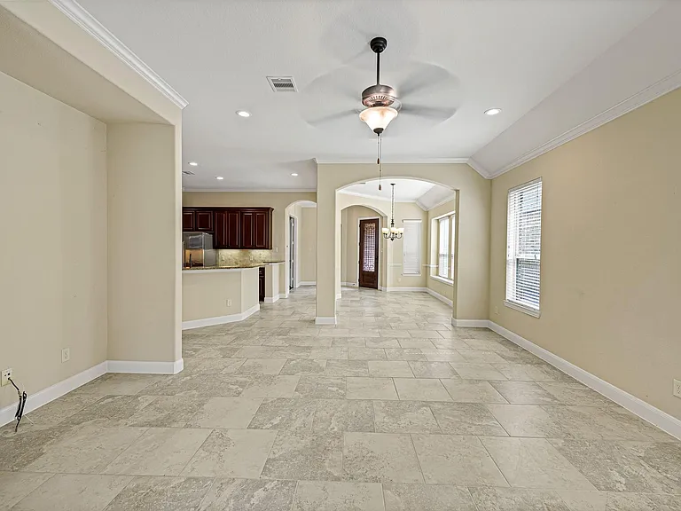 4906 Augusta Pointe Ct — Photo 13