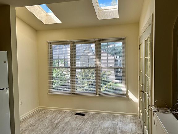 3rd image of 12670 Marcum Ct