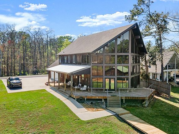 3rd image of 13574 Bayou Terrace Dr
