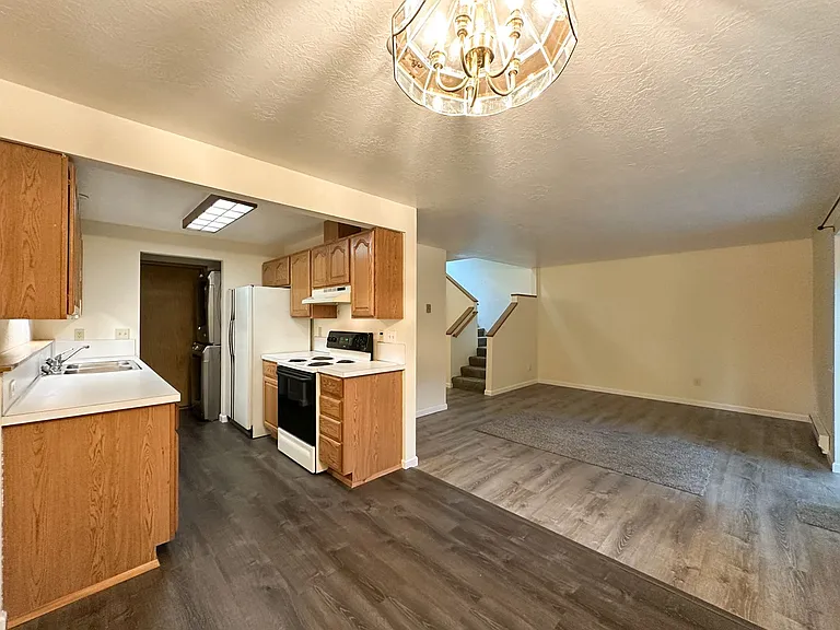 7646 Shilohwood Pl NW — Photo 10