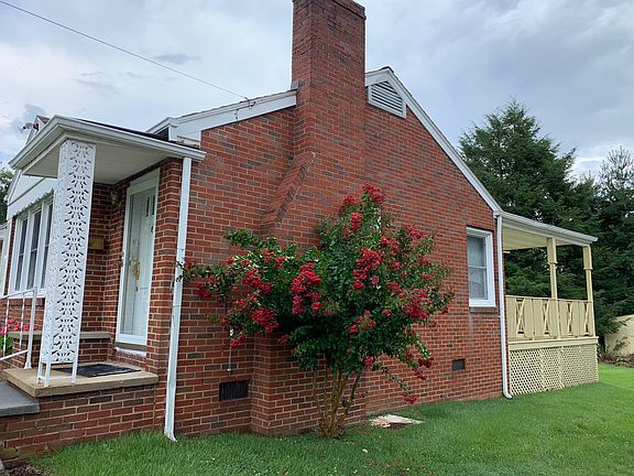 3rd image of 817 Polk Ave