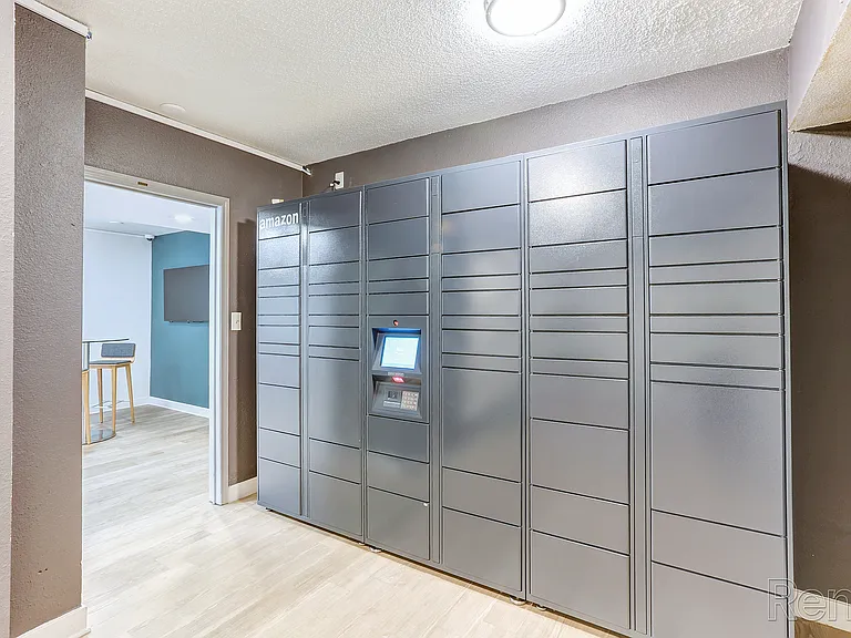 619 N Shore Dr #1 — Photo 37