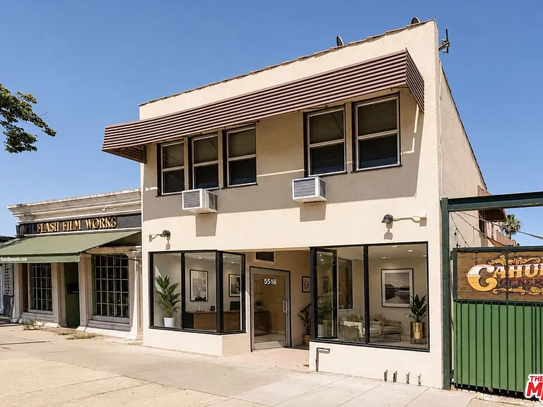 5514 1/2 Cahuenga Blvd — Photo 1