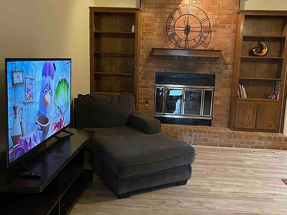 3rd image of 2608 Summerfield Dr
