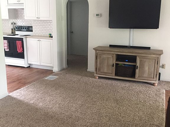 4th image of 2899 Bahns Dr