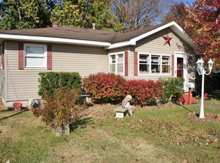 1013 E 6th St, Metropolis, IL 62960