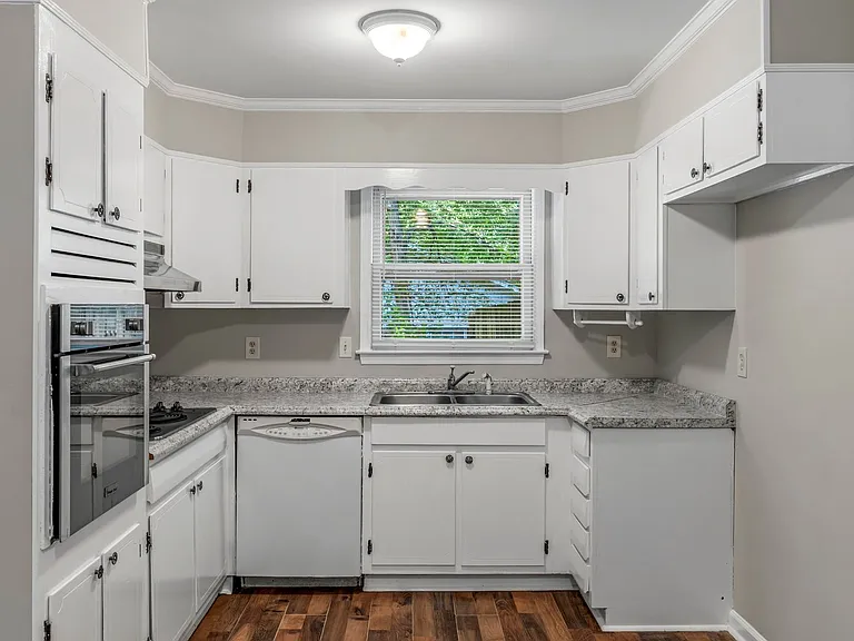 2309 Bridgette Blvd — Photo 8