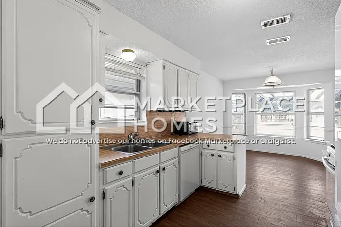 5202 Ric Dr — Photo 10