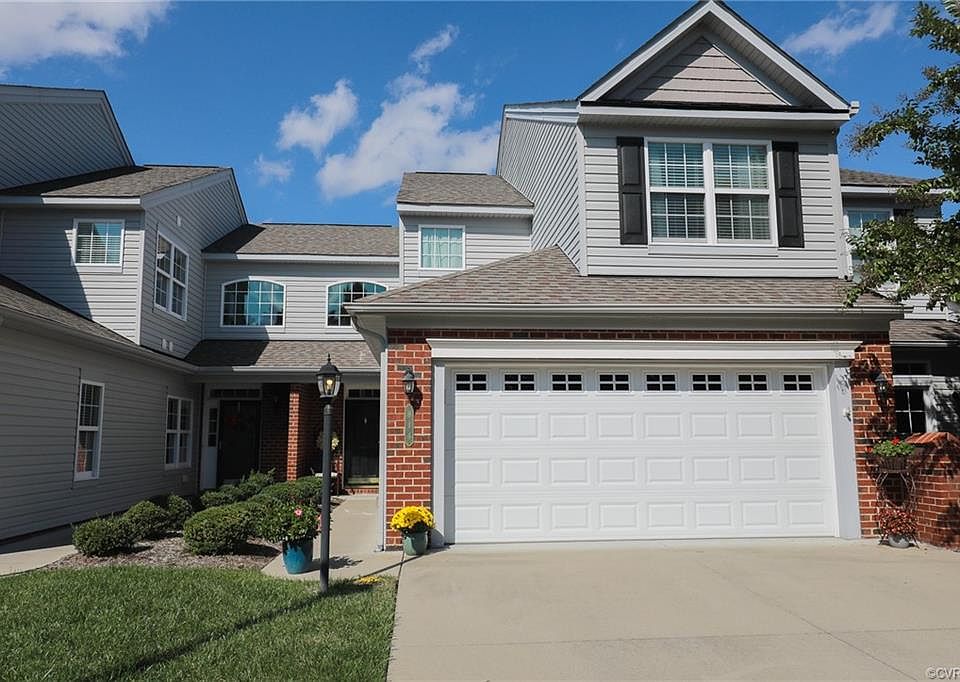 1st image of 814 Fair Port Cir