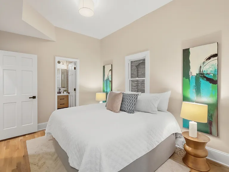 3053 N Seminary Ave #2 — Photo 10