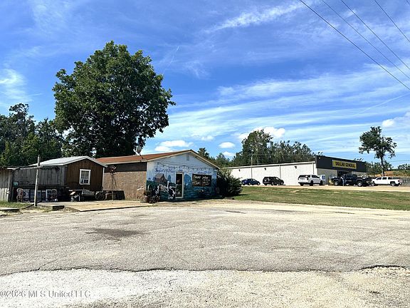 3rd image of 290 Highway 72