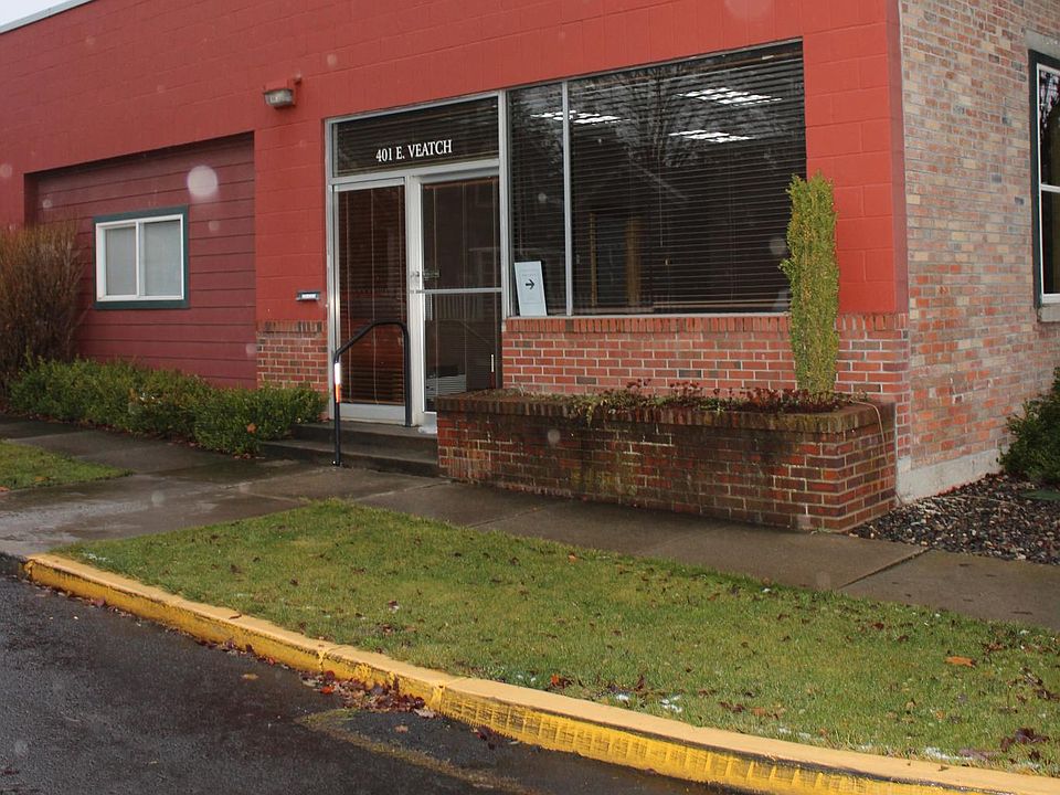 2nd image of 401 E Veatch St