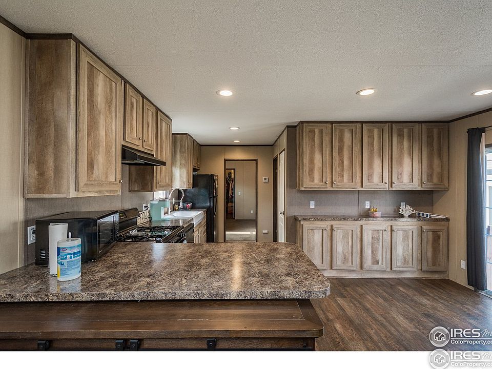 1st image of 208 B St #208