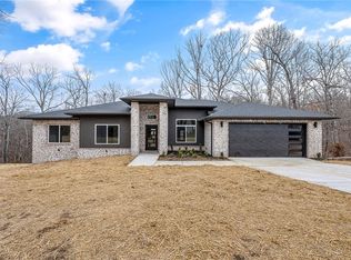 36 York Dr, Bella Vista, AR 72714