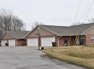 2576 N Center St, Fayetteville, AR 72701