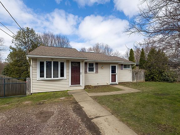 3rd image of 7248 Rupert Dr