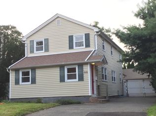 32 Devine Ave, Syosset, NY 11791