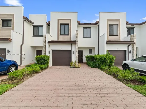 403 NE 212th St, Miami, FL 33179