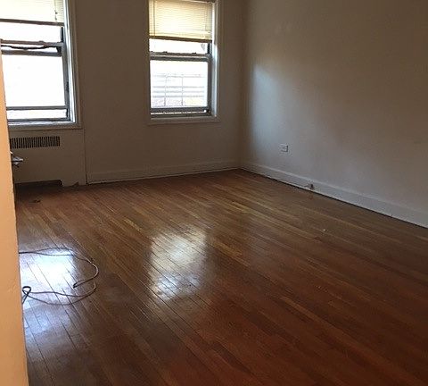 5th image of 523 Larchmont Acres APT C