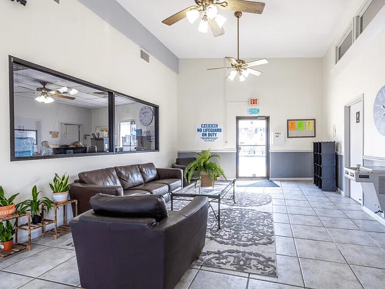 931 Old Marion Rd NE #201 — Photo 18